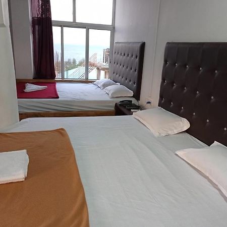 Oyo 81600B Pearl Marine Hotel Port Blair Esterno foto